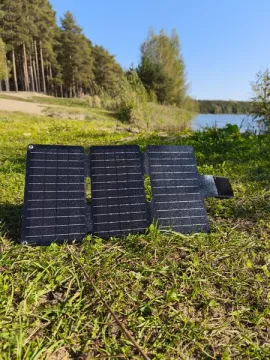 Портативная солнечная батарея GiantSolar S для зарядки телефона 10W 5v